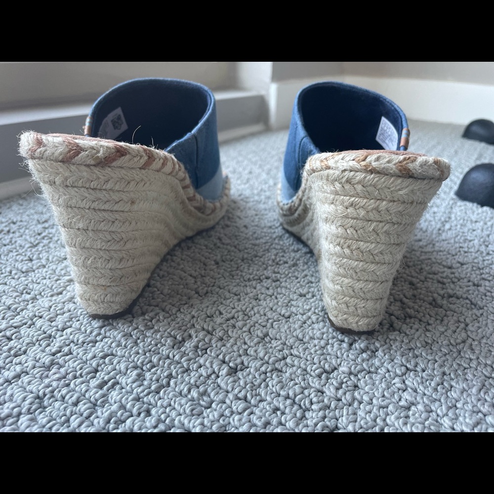 TOMS’s wedge jean sandal size 6 - Picture 5 of 7